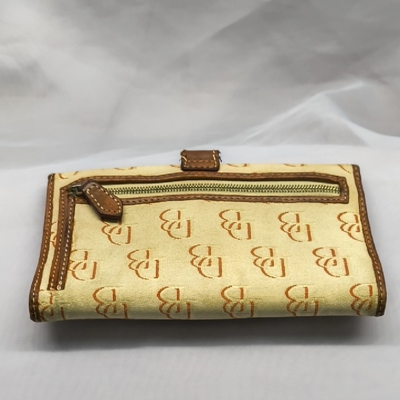 Dooney & Bourke Tan and Brown Logo Wallet vintage - Picture 12 of 12